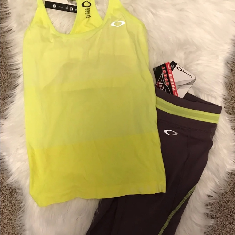 NWT Oakley Workout Outfit